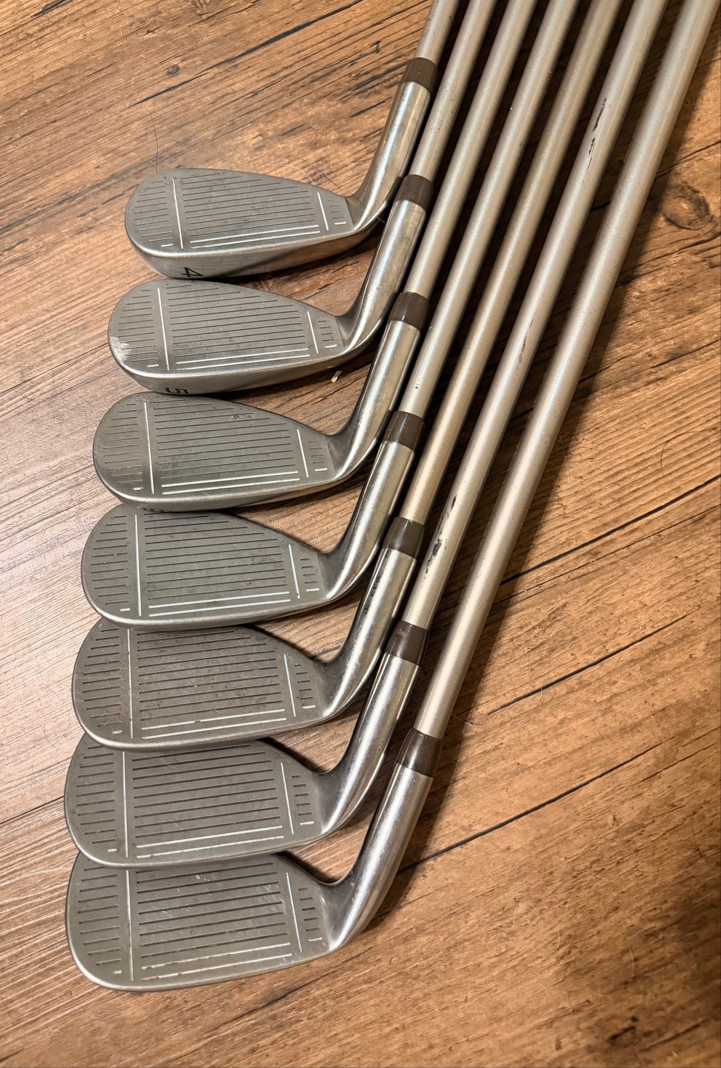 TaylorMade Burner Supersteel Irons Right Handed L60 Bubble Graphite Shaft 4-p