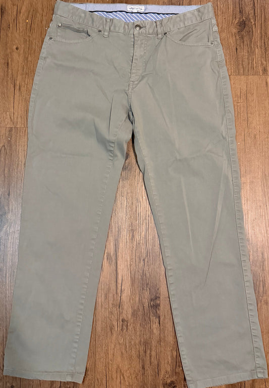 Peter Millar Kakees Size 34